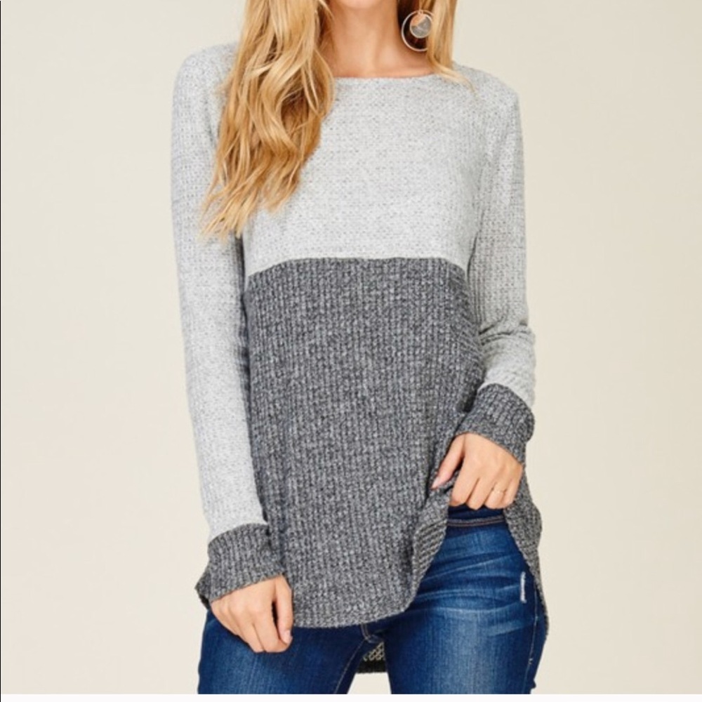 Color block knit top. 2 for one